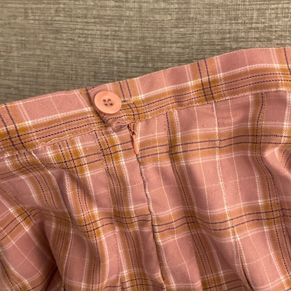 Pleated skirt with built-in shorts - Picture 5 of 5